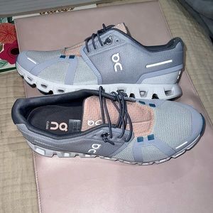 On Running Women's Cloud 5 Push. New with box. Size 8.5 (women’s).